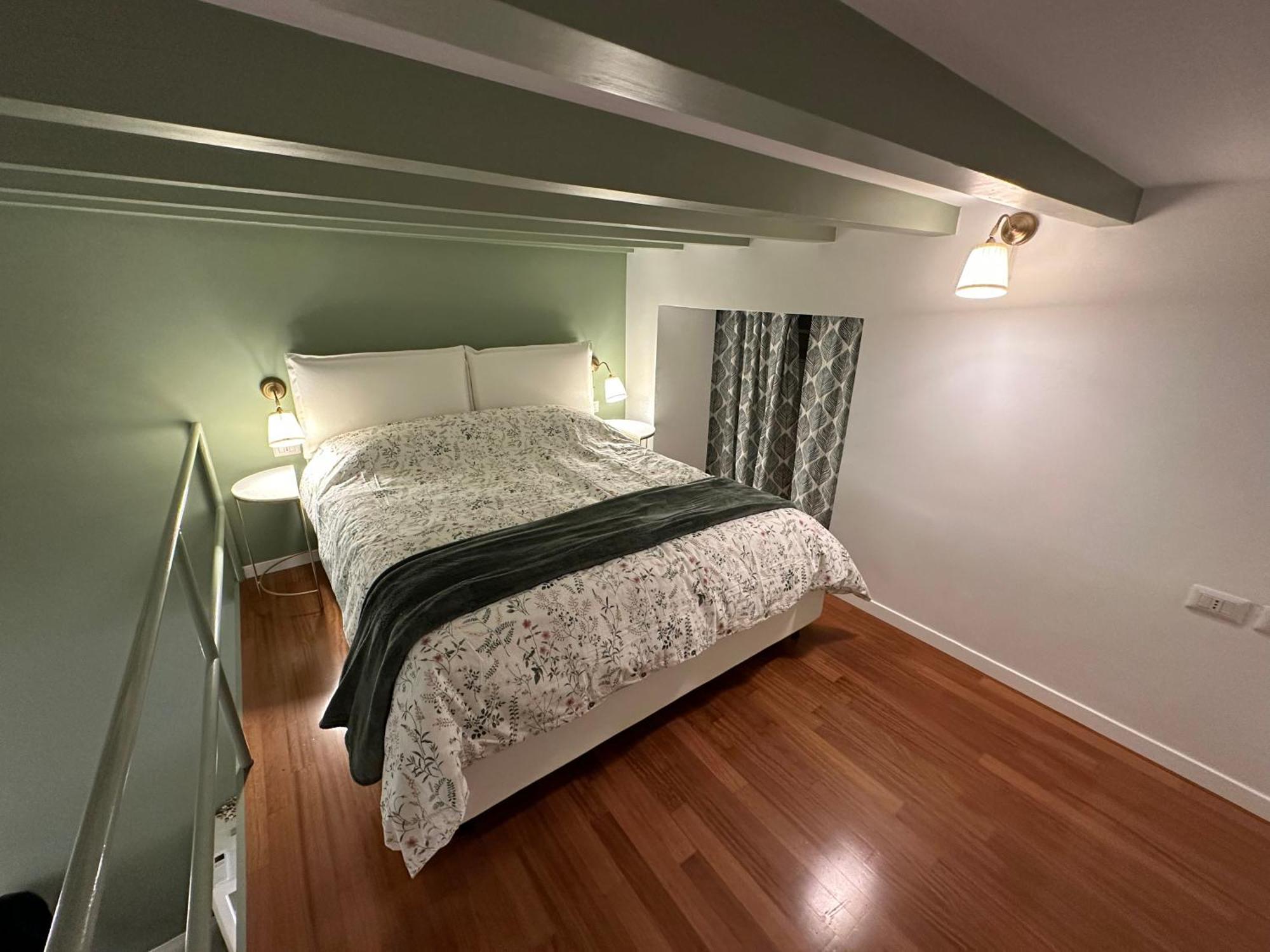 Flowers, A Cozy Suite In Milano Ngoại thất bức ảnh